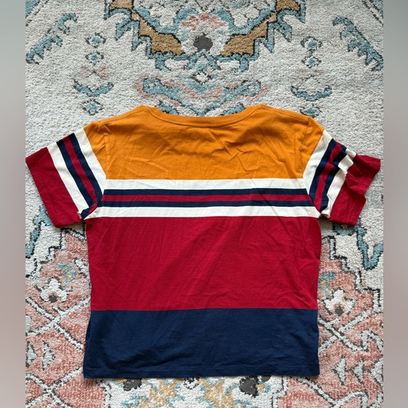 Levi's Tee - Picture 2 of 4